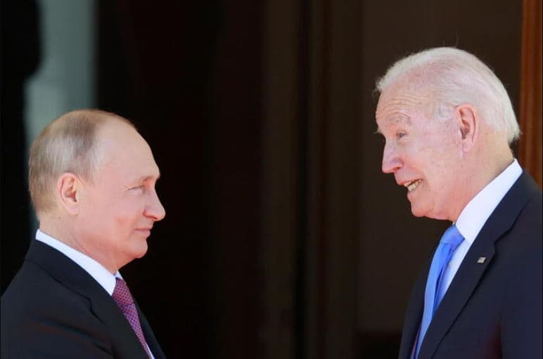 Lavrov: Jemi gati të marrim në konsideratë një takim Putin-Biden në G20