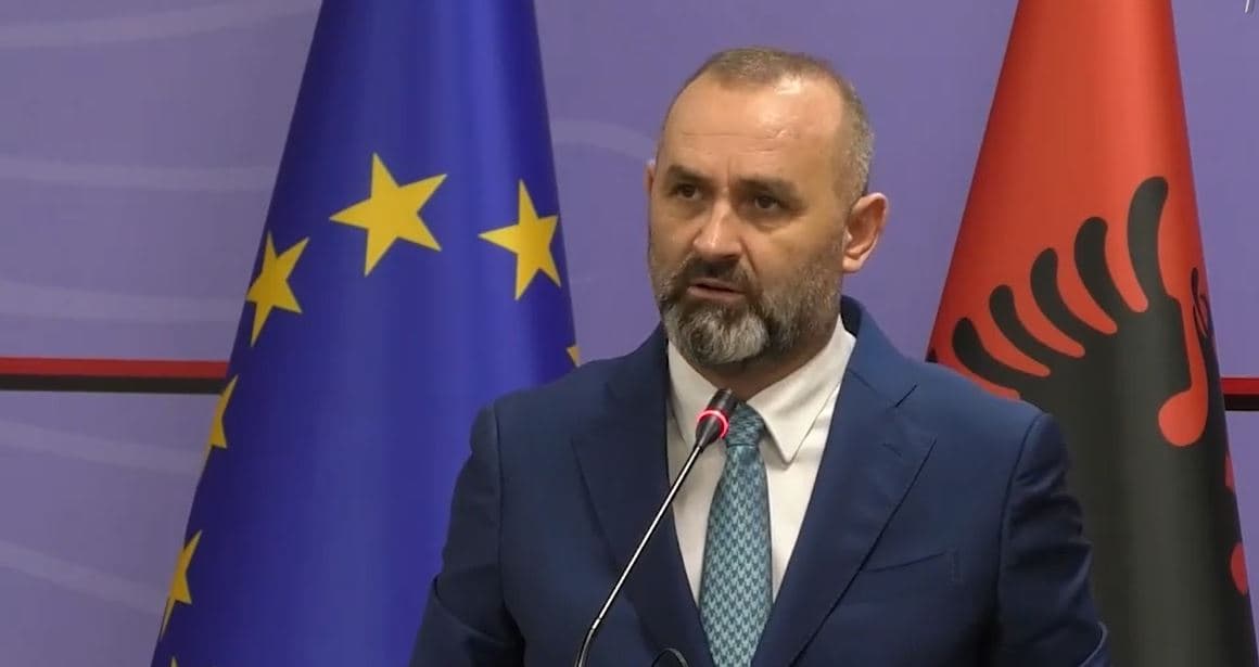 Ekspertizë Maqedonisë për reformën në drejtësi/ Ministri Ulsi Manja pret në takim homologun Nikola Tupançeski (VIDEO)