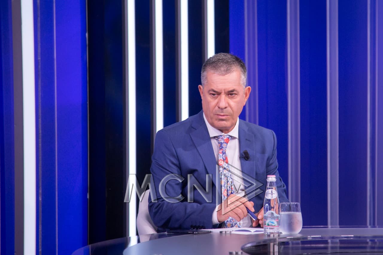 Vangjeli: Te Klosi shikojmë të gjithë shoqërinë shqiptare me defektet dhe të metat e saj