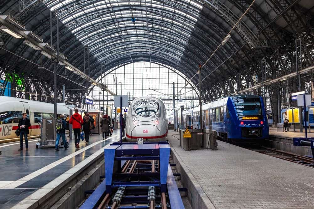 Propozimi i ri në Gjermani/ Transporti publik, 49 euro në muaj