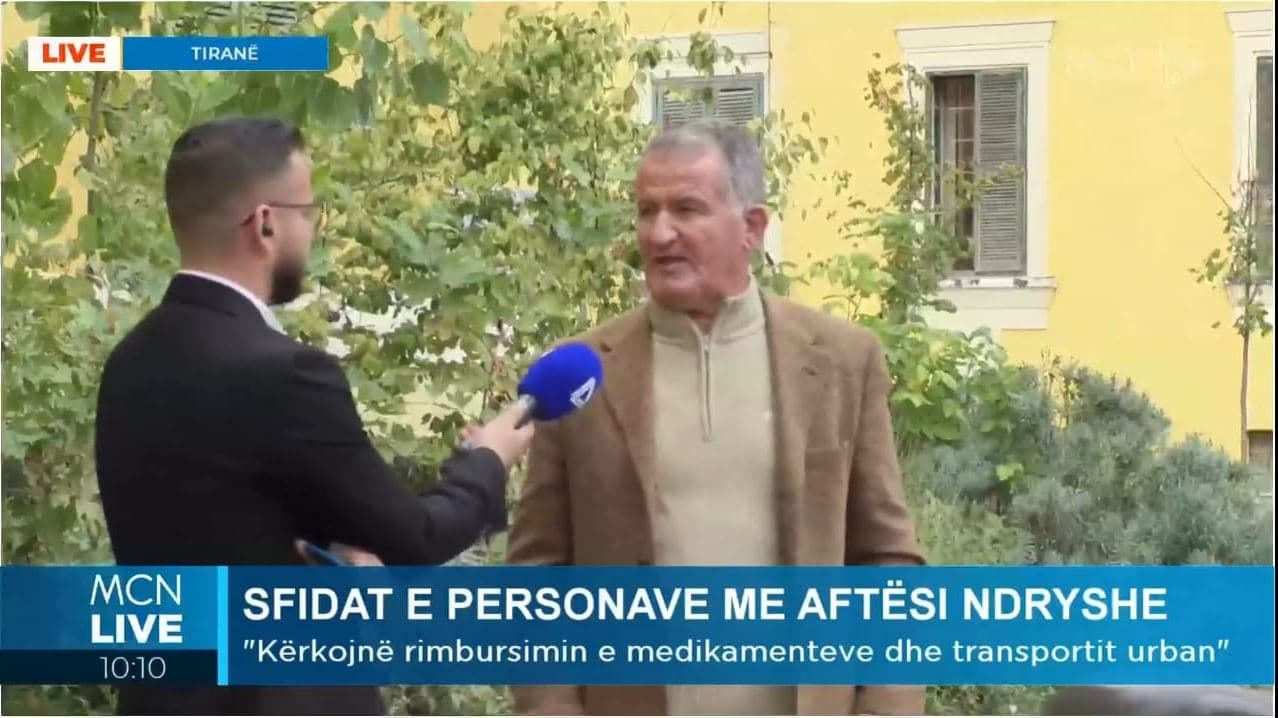 Invalidi në protestë: Më mirë të më fusin në burg, do ha të paktën një kothere bukë. Po përçmohemi (VIDEO)
