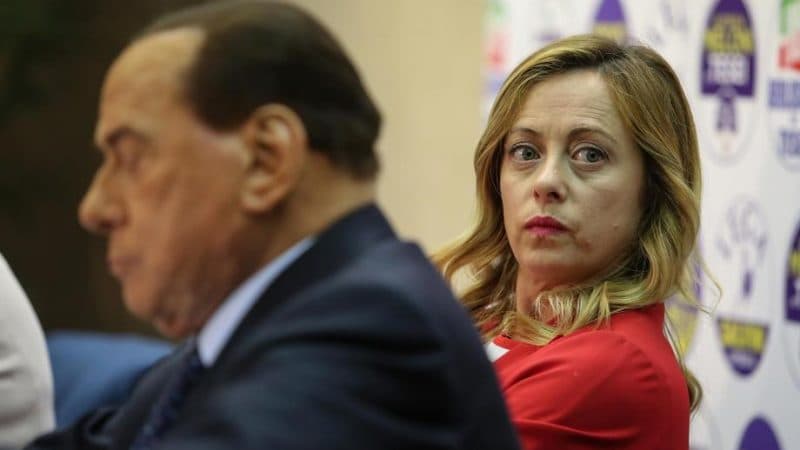 Aleatë të papritur dhe bashkëpunëtorë hileqarë/ Çfarë nxori në pah votimi për kreun e Senatit italian
