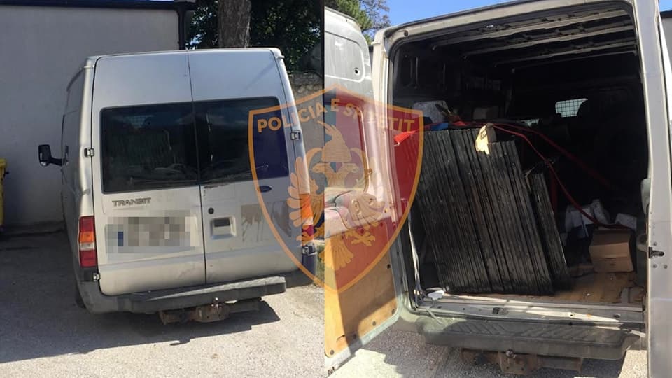 Tentuan të kalojnë mallra kontrabandë në Qafë-Morinë, arrestohet doganieri dhe 2 policë