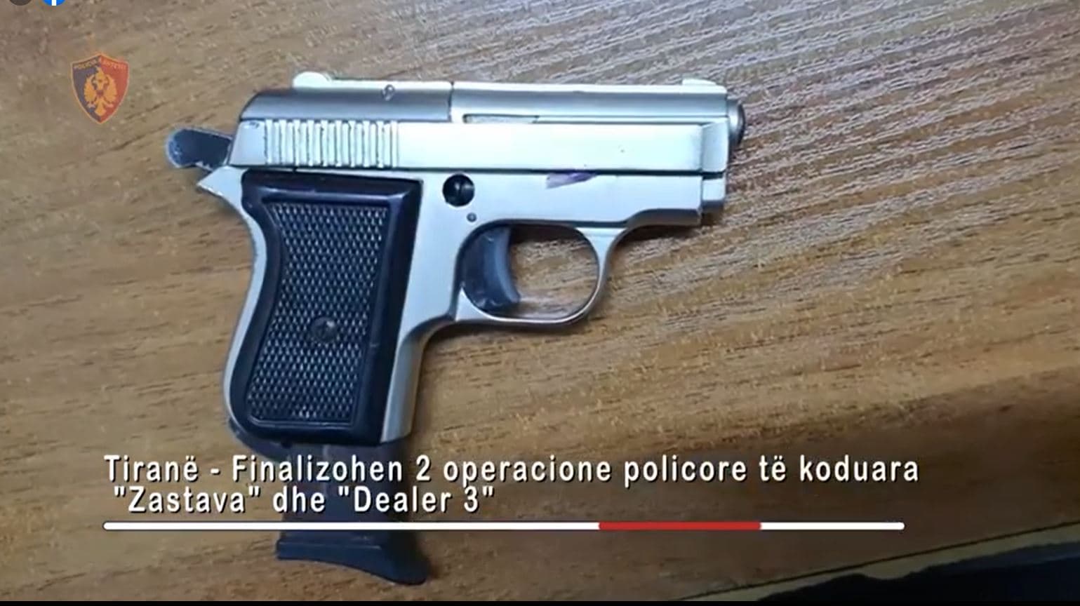   Sekustrohet municion luftarak dhe kanabis/ Arrestohen dy të rinj në Tiranë