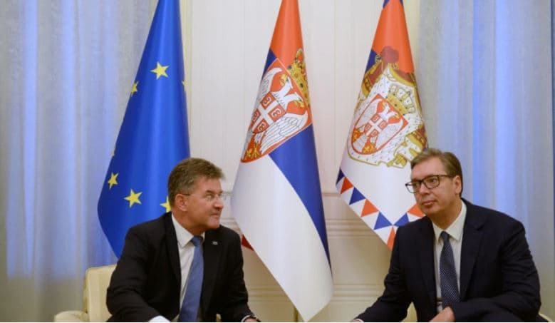     I dërguari i BE-së për dialogun Lajçak i shkon sot presidentit Vuçiç në Serbi