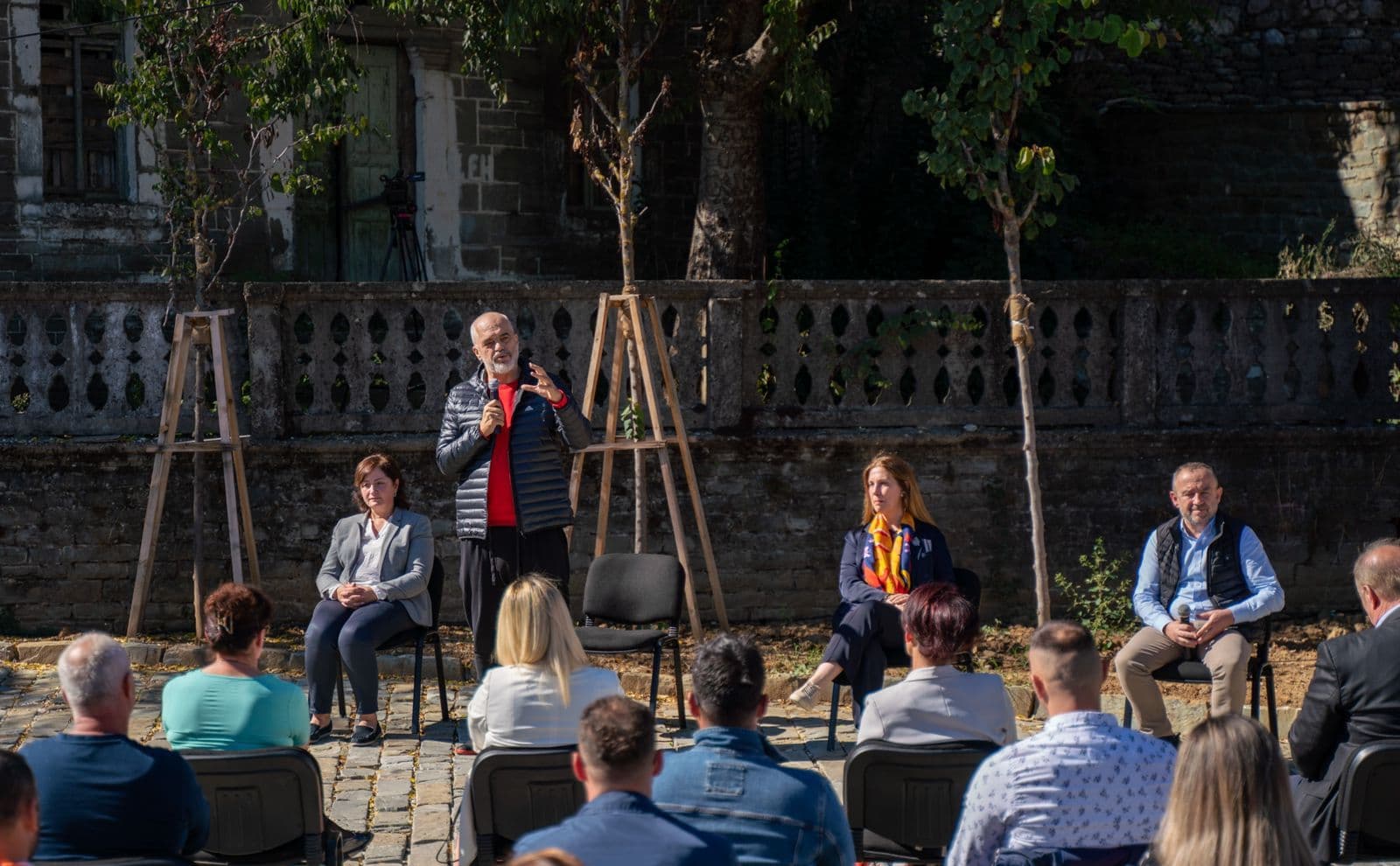 Rama bën thirrje për kursim të energjisë, paralajmëron vendosjen e fashës në nëntor