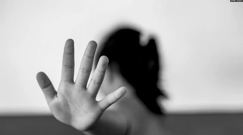 Dyshohet për marrëdhënie me dhunë me një vajzë të mitur, pranga 29-vjeçarit në Selenicë