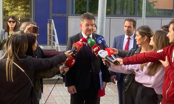 Lajçak në Kosovë: Ju takon palëve ta përcaktojnë epilogun e dialogut