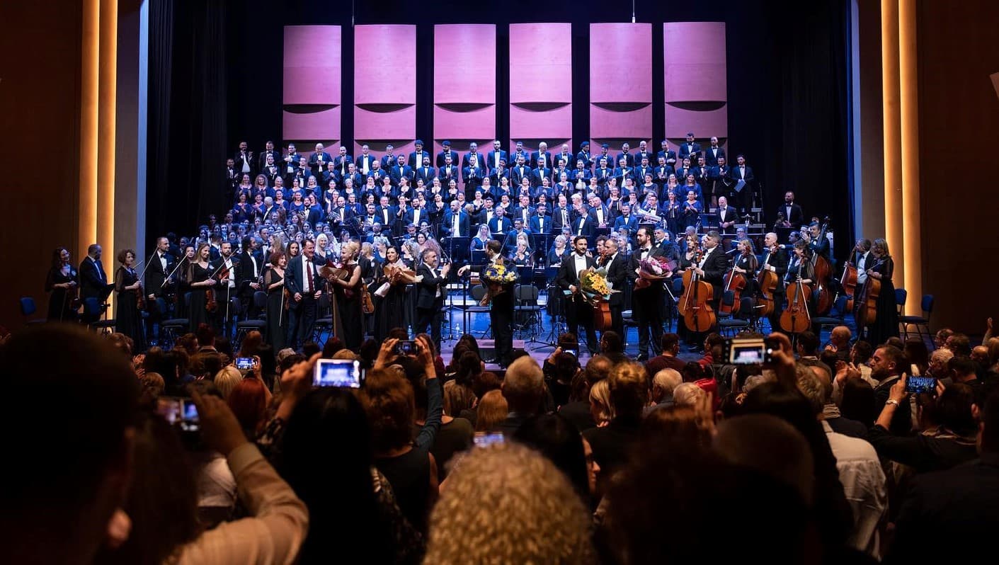 Me pjesëmarrjen e artistëve nga Shqipëria, Kosova e bota/ TKOB shfaq "Messa Da Requiem" nga Verdi