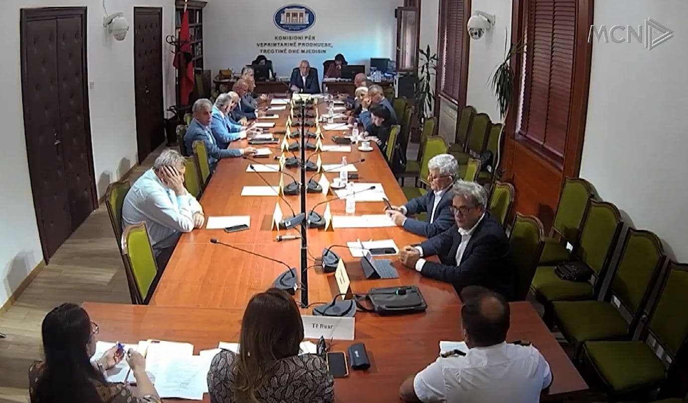Dështon seanca në Kuvend me kreun e ERE-s (VIDEO)
