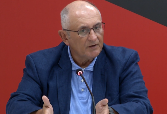 “Dosjet”, Vasili: Ngjallje e Autoritetit të vetëvrarë të manipulimit