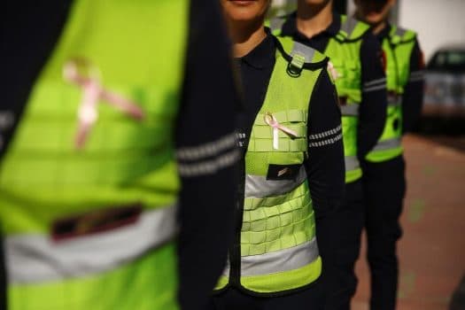 Tetori Rozë/ Punonjëset e Policisë së Shtetit në aksion për ndërgjegjësimin e grave