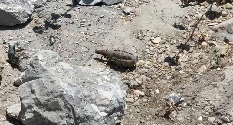 Krujë, gjendet një granatë në rrënojat e një pallati të dëmtuar nga tërmeti