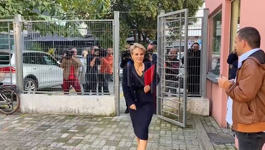 Afera e inceneratorëve, Monika Kryemadhi paraqitet në SPAK