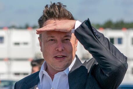 Elon Musk do të shkurtojë vendet e punës në kompaninë “Twitter”