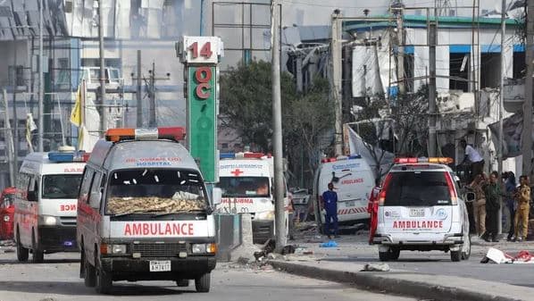 Somali, të paktën 100 të vdekur nga shpërthimi i dy makinave bombë 