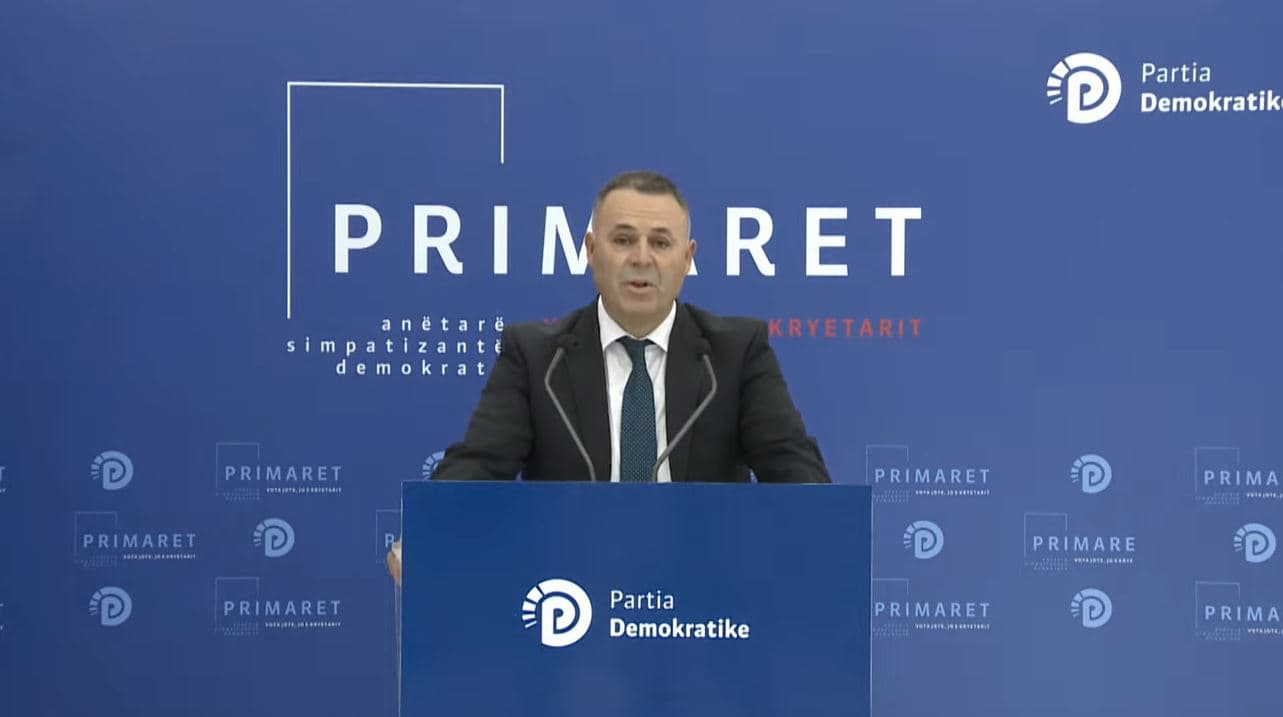 Asllan Dogjani prezanton kandidaturën për primaret, në Bashkinë Kamzë 
