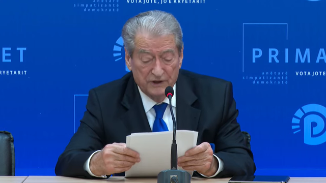 Shqiptarët drejt Anglisë/ Berisha: Rama ka vrarë shpresën e shqiptarëve, 12 mijë qytetarë të ikur për një vit
