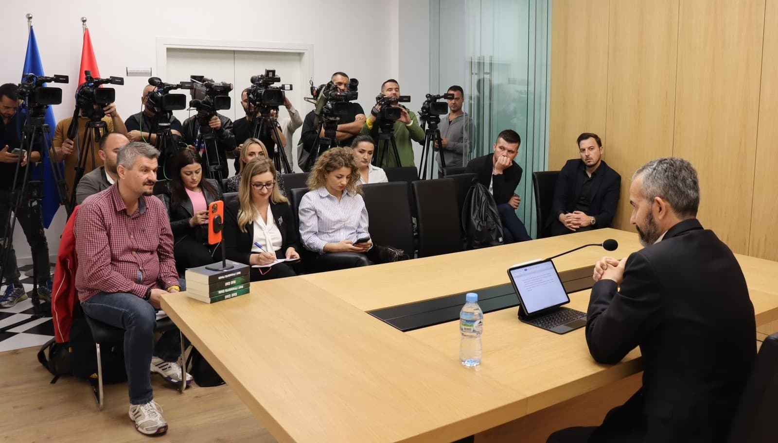 Zgjedhjet vendore/ Celibashi: Më 14 prill nis fushata elektorale, 3 mld lekë nëse votimi elektronik do të shtrihet në 6 bashki