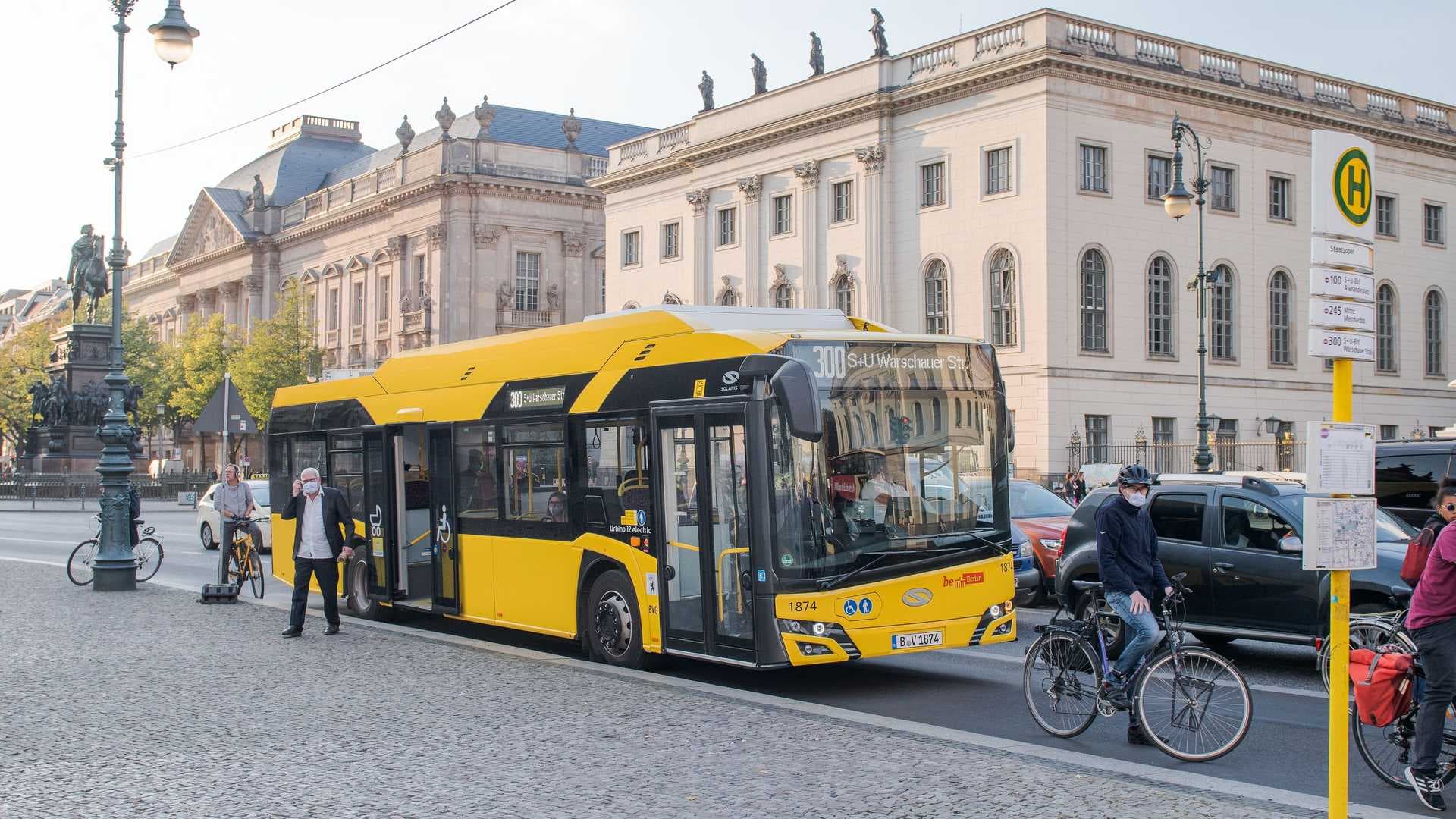 Gjermania miraton biletën që kushton 49 euro në muaj për të udhëtuar në të gjithë vendin