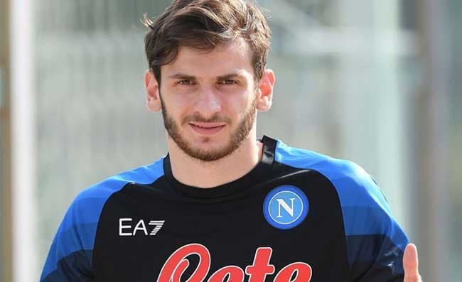 Real Madrid njihet me çmimin e Kvaratskhelias