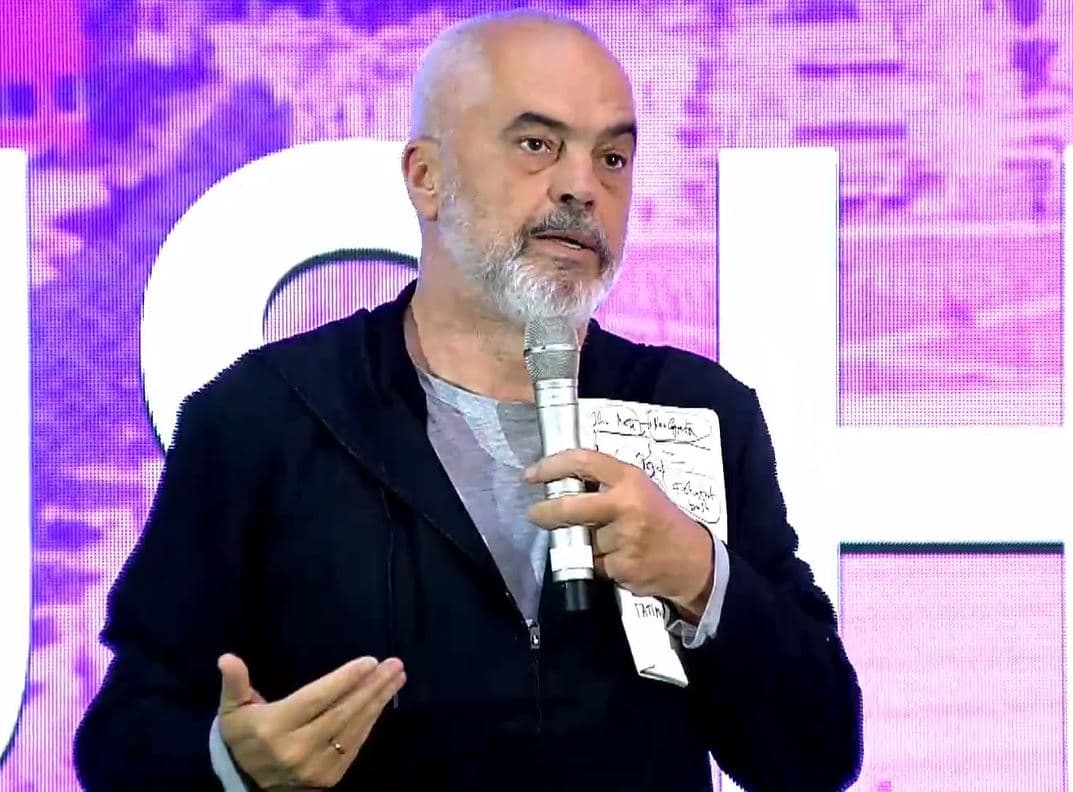 Rama në Lushnjë: Do keni doganën dhe 24 orë ujë 