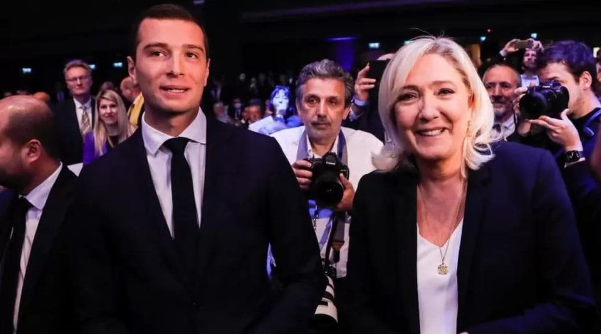 Beniamini i Marine Le Pen merr “timonin” e Frontit Kombëtar , kush është 27-vjeçari