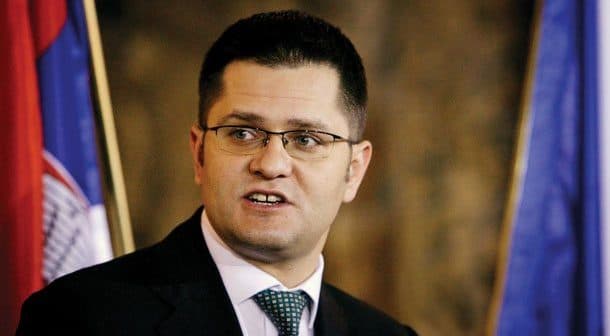 Vuk Jeremiçit i ndalohet hyrja në Kosovë? Çfarë pretendon partia e tij
