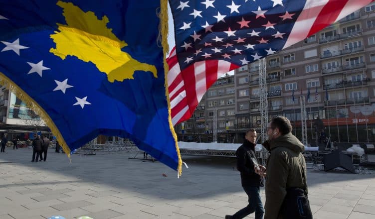 SHBA: Kosova dhe Serbia të përmbahen nga veprimet që mund të çojnë në dhunë