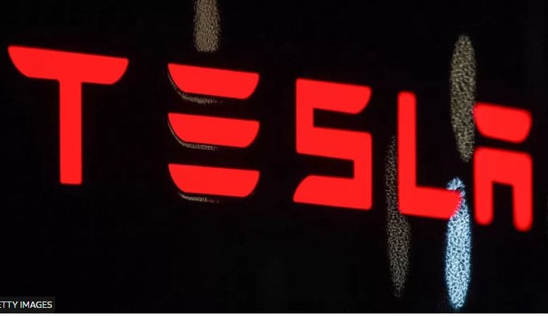 Elon Musk shet gati 4 miliardë dollarë aksione të Tesla-s