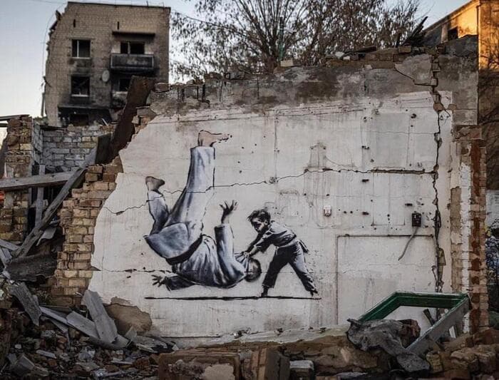 Banksy kundër Putinit, dy vepra të reja në Ukrainë