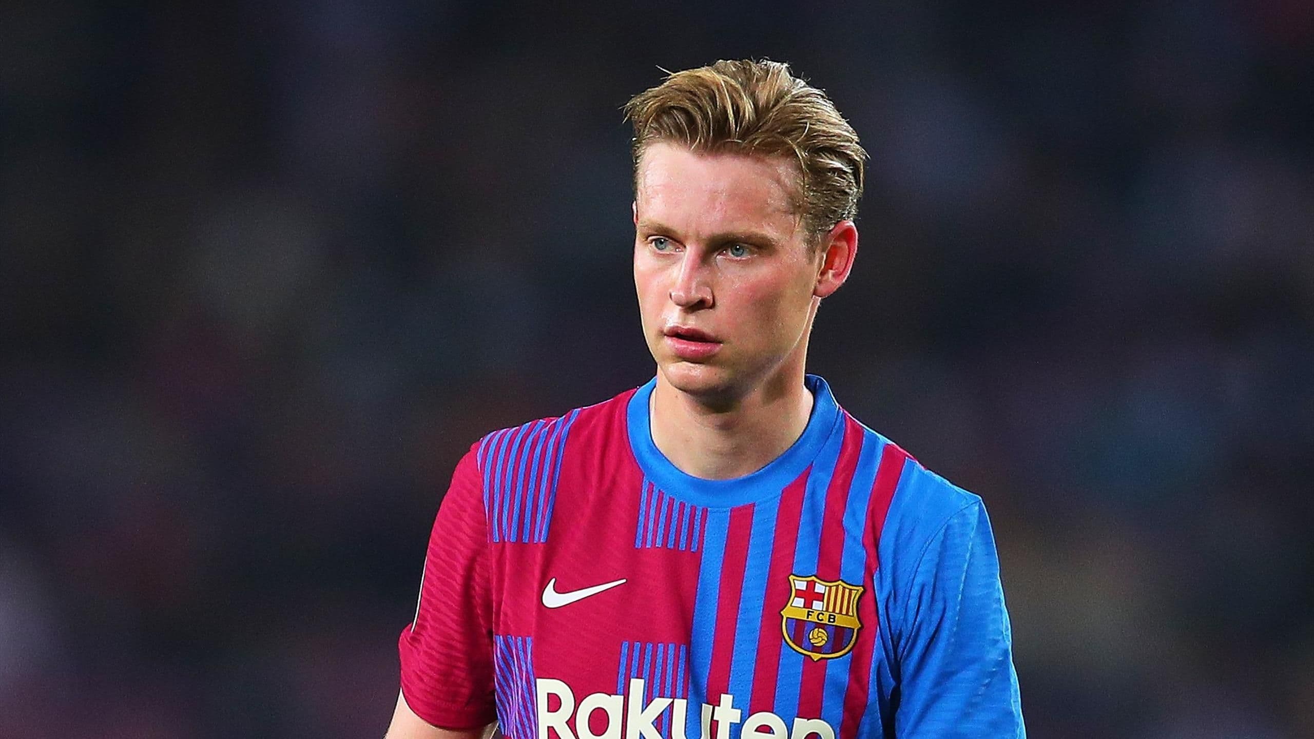 Manchester United përgatit ofertën për De Jong