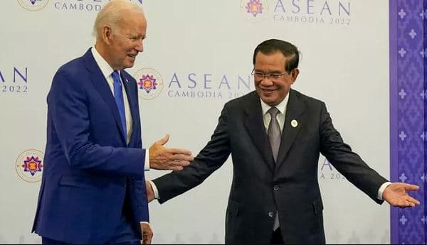 Presidenti Biden ngatërron Kamboxhian me Kolumbinë