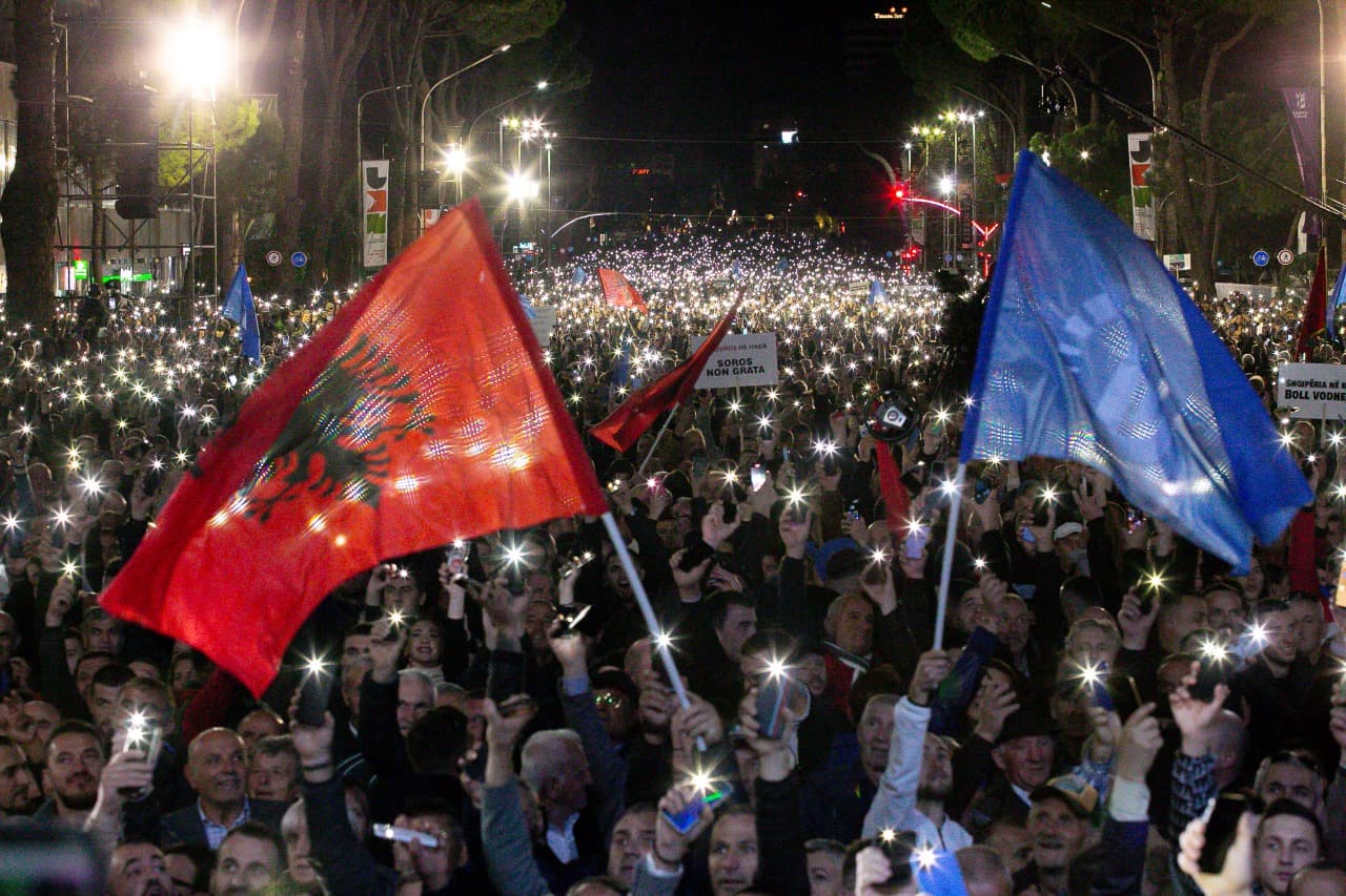 Protesta e 12 nëntorit në sytë e mediave ndërkombëtare