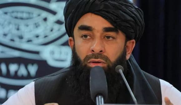Afganistan, udhëheqësi i talebanëve urdhëron zbatimin e plotë të ligjit islamik