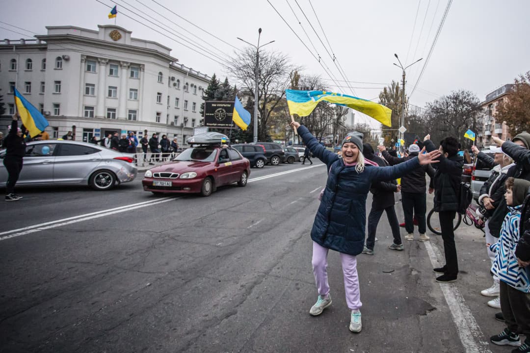 Kherson feston çlirimin 8 muaj pas pushtimit rus (FOTOGALERI)
