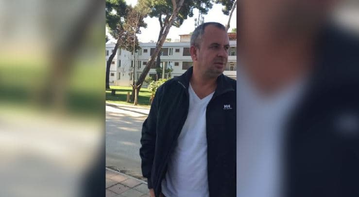 Plagosi me thikë kreun e bashkisë Divjakë dhe shoferin e tij, 'arrest me burg' për Orges Xhelilin