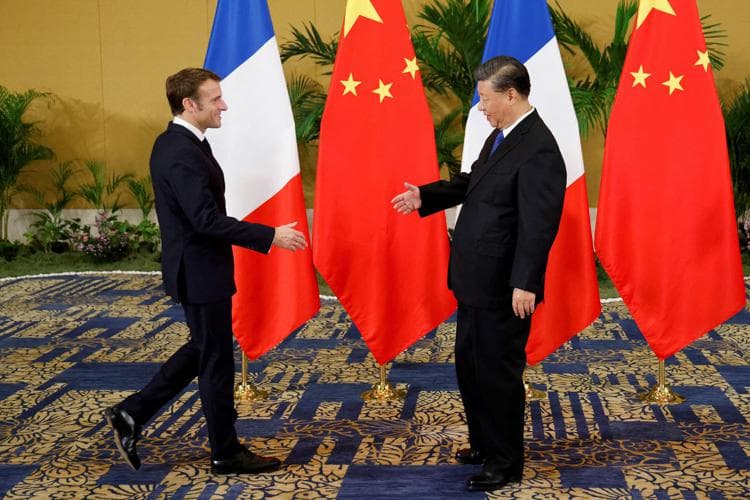 Ukraina, Macron për Xi Jinping: Bindeni Putin të kthehet në tryezën e bisedimeve