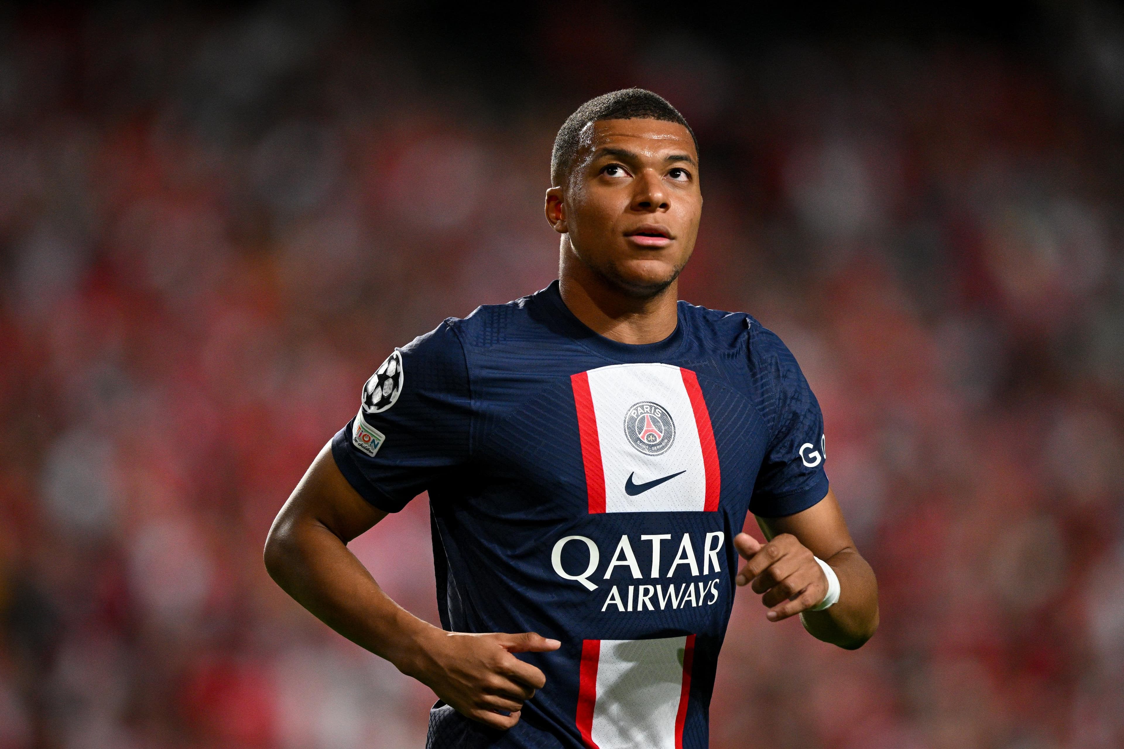 Manchester United , superofertë për Mbappe 
