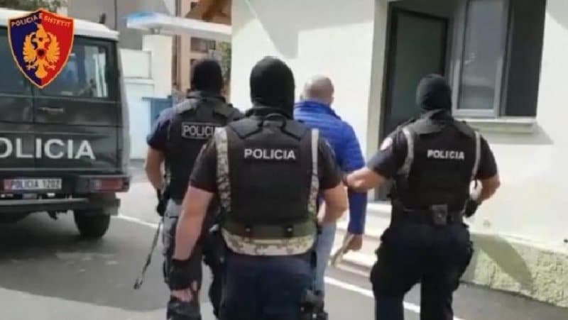I dënuar me 17 vite burg në Itali, kapet në Durrës i shumëkërkuari me katër emra