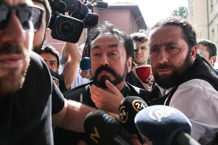 Turqi, mbi 10 shekuj burg për një predikues televiziv