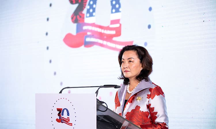 Përmbytjet, ambasadorja Kim: Pikëllim për viktimat, të gatshëm t’iu mbështesim