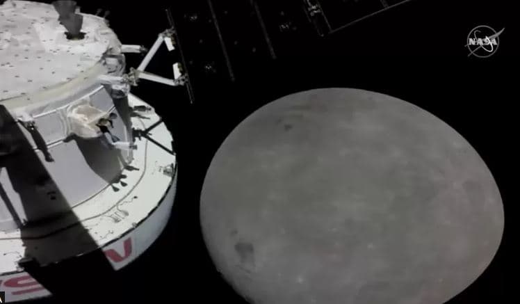 Anija kozmike Artemis e NASA-s mbërrin në Hënë
