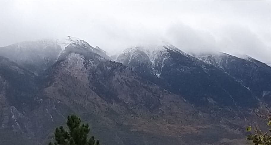 Dimri hap siparin/ Në veri të vendit mali i Gjallicës dhe Koretnikut mbulohen me dëborë