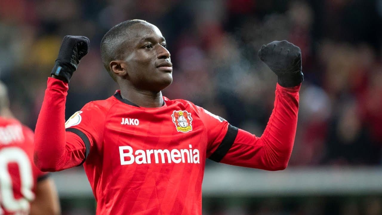               Manchester United mendon për Diaby 