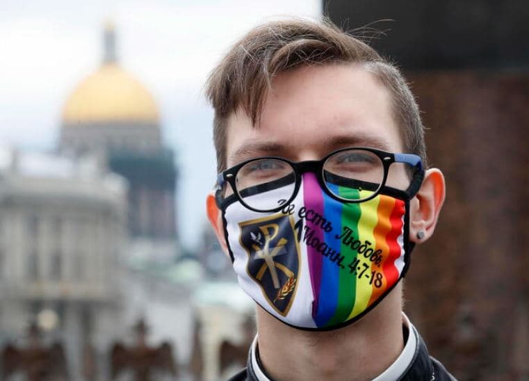 Rusi/ Miratohet ligji kundër të ashtuquajturës "propaganda LGBT"