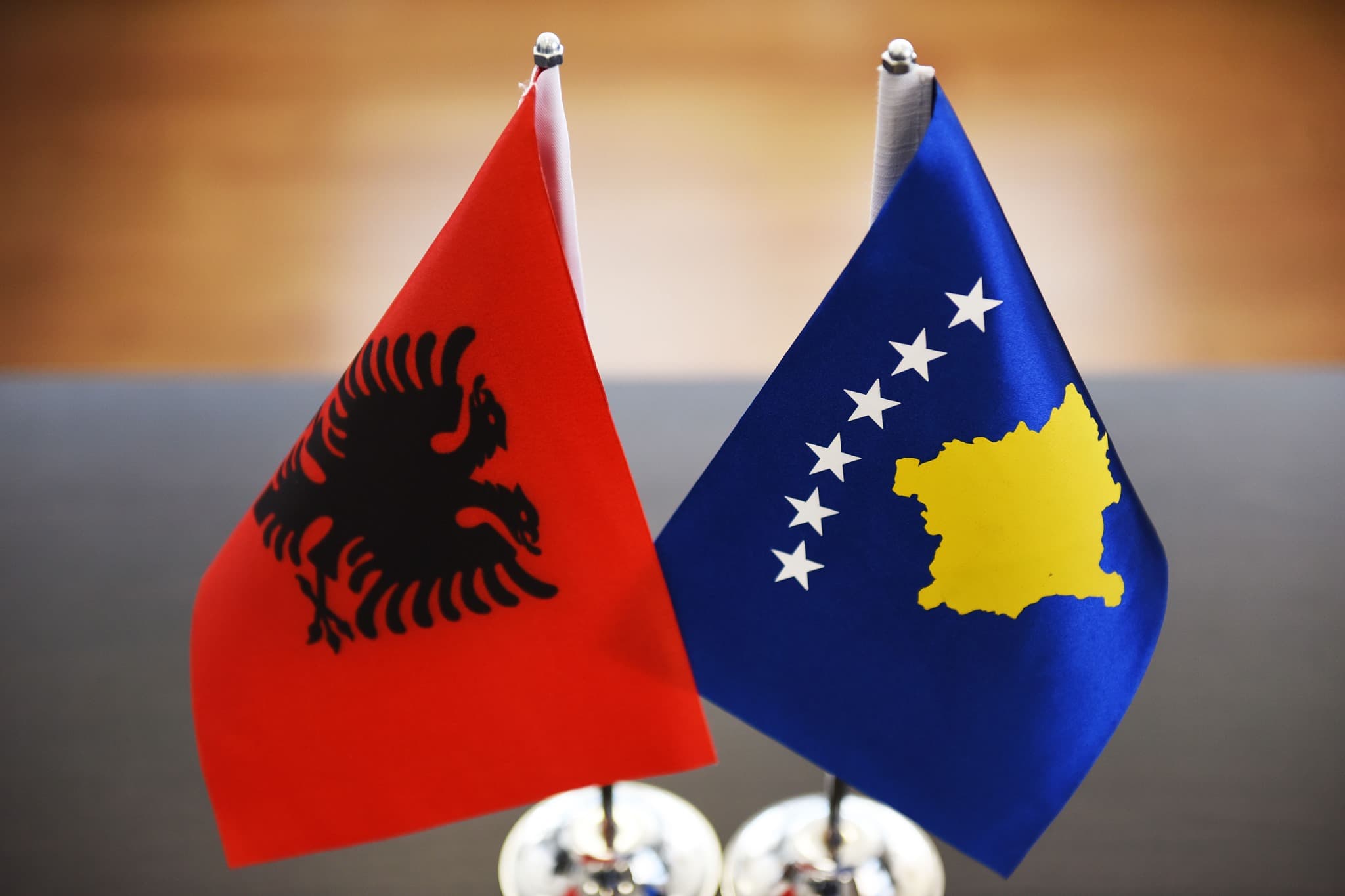 110 vjetori i Pavarësisë/ Kuvendi i Shqipërisë dhe Kosovës me mbledhje të përbashkët të dielën në Tiranë