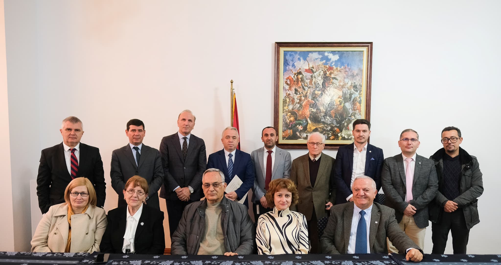   Studiues nga Tirana e Prishtina në konferencën “Rruga e shqiptarëve drejt pavarësisë dhe sfidat e procesit të shtetndërtimit”