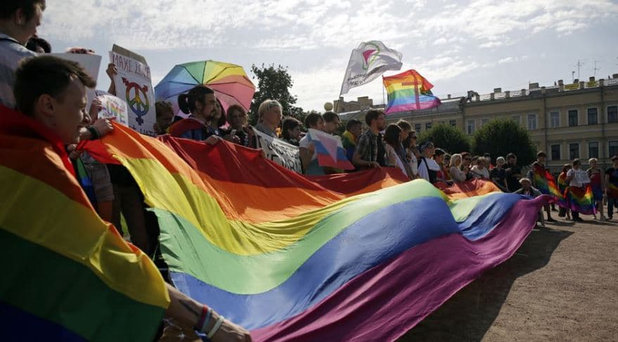 'Përgjigjja ndaj Blinken', Rusia miraton ligjin që ndalon promovimin e homoseksualëve