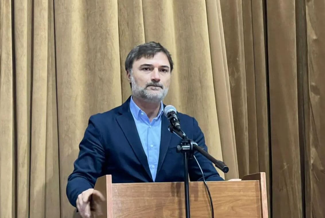 Prezantimi i Kapllanajt në Mallakastër/ Alibeaj i përgjigjet Berishës: Ne bukshkalë?! Kush e votoi mamuthin e korrupsionit?!